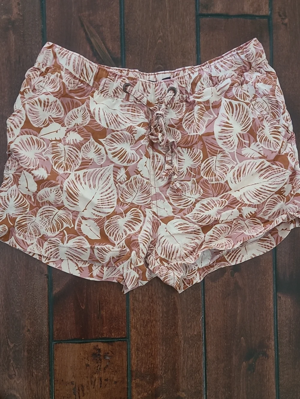 Tahari Linen Women’s Clay Colored Floral Drawstring Shorts Size S